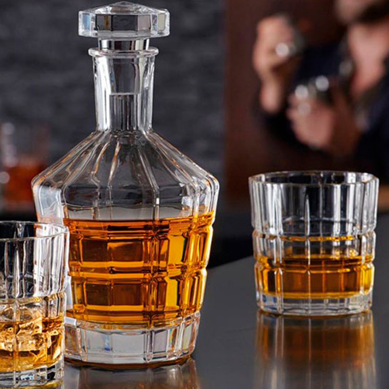 LICORERA + 2 VASOS SPIRITII WHISKY