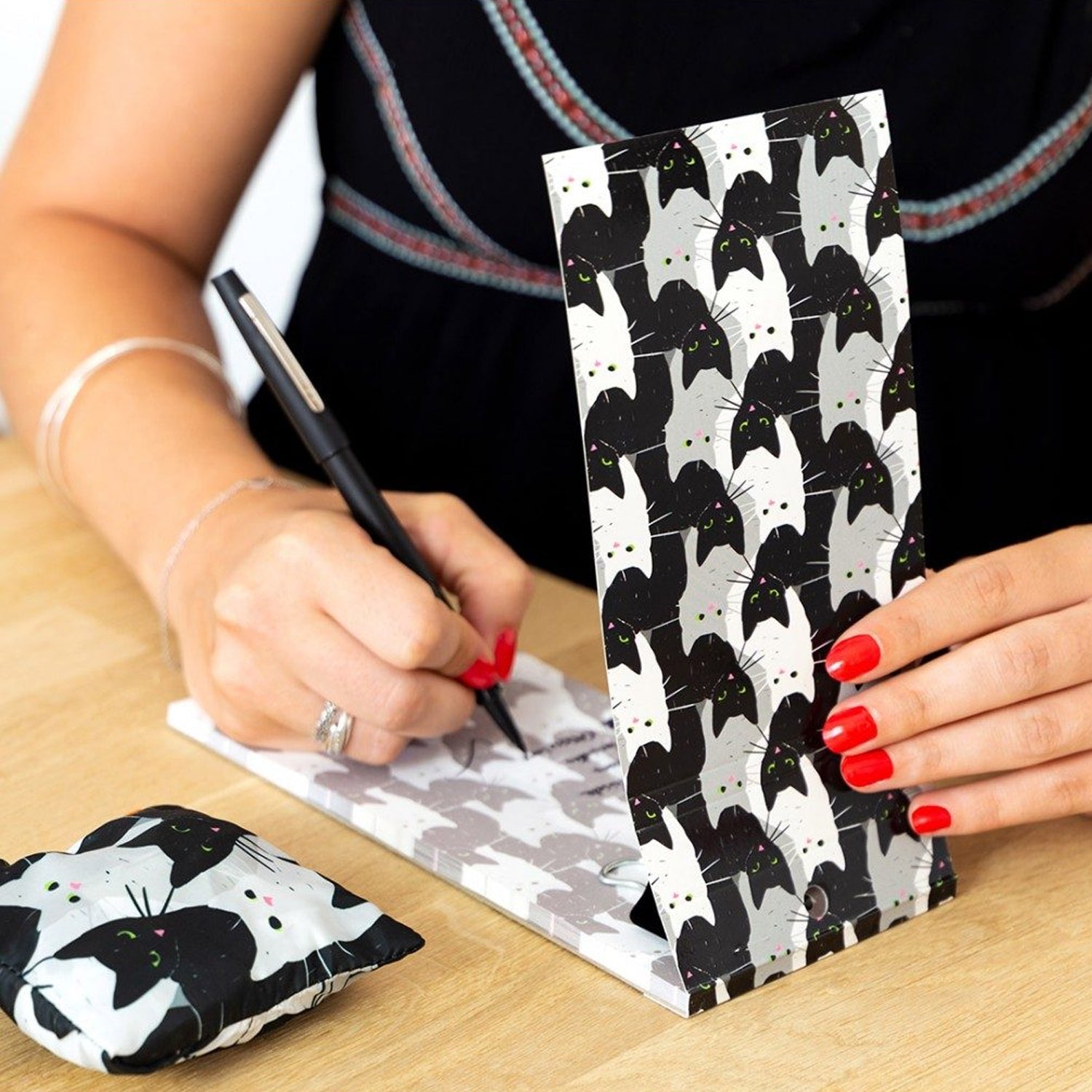 LIBRETA MAGNETICA GATOS