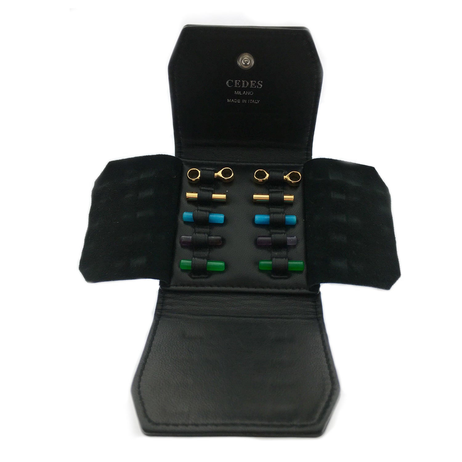 CASE WITH 4 PAIRS OF GOLDEN CUFFLINKS