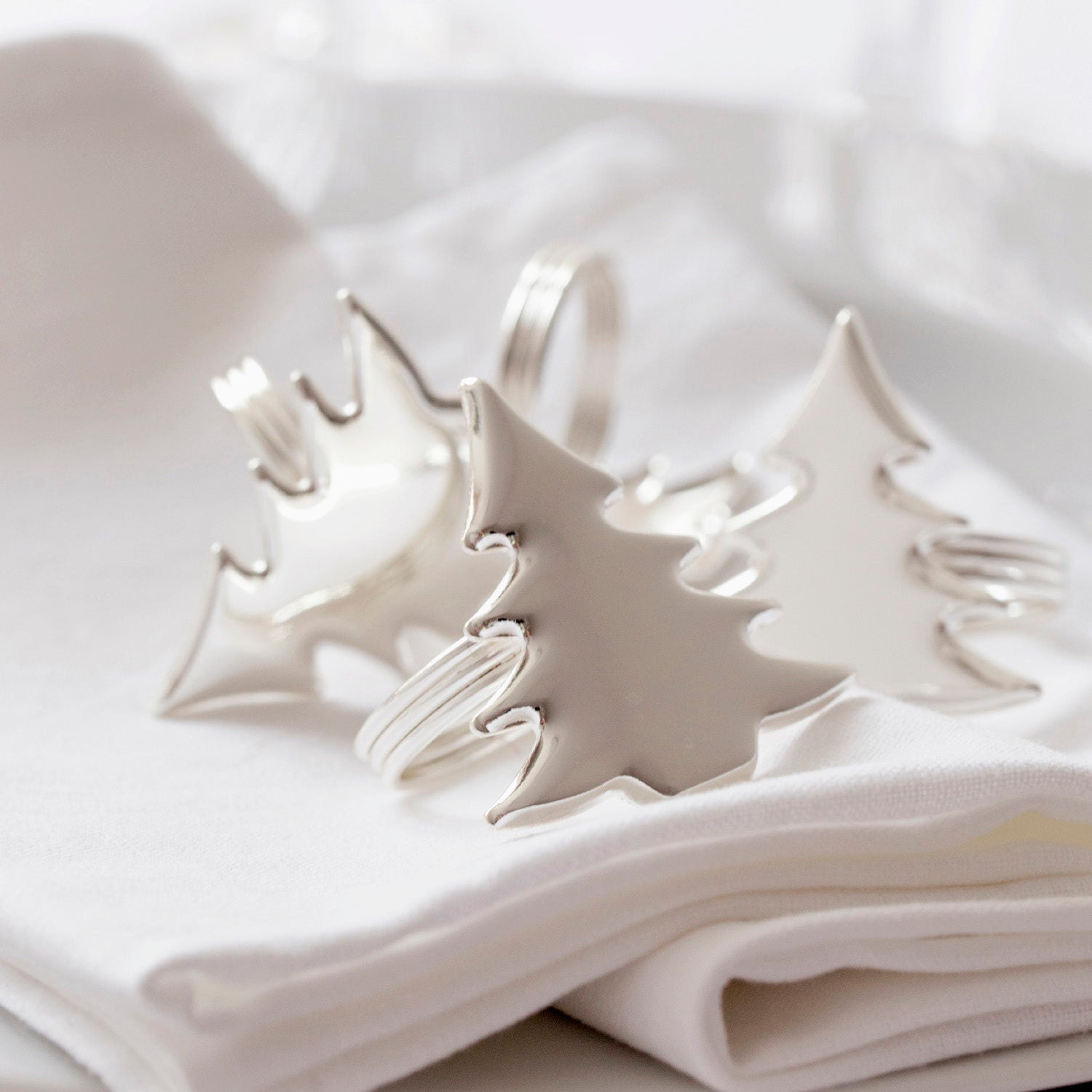 CHRISTMAS TREE NAPKIN RING X 4