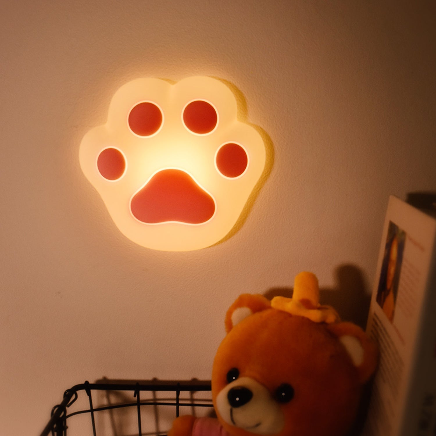 PAWS WALL LAMP